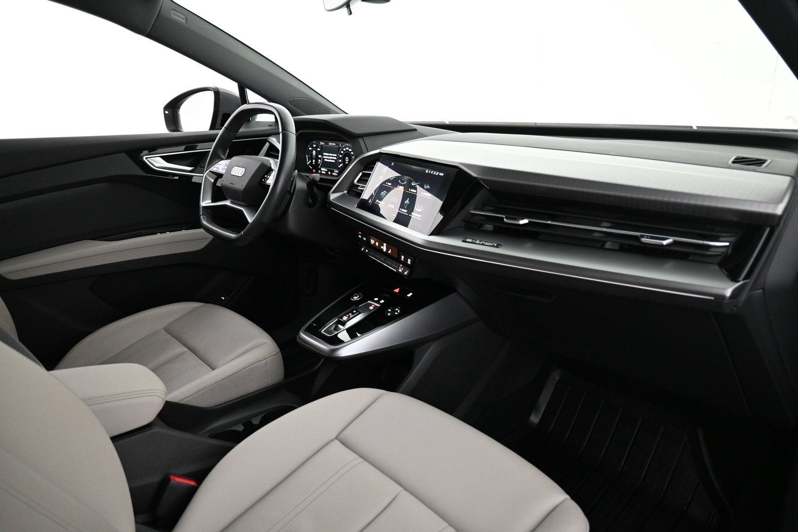 AUDI Q4 e-tron 2023