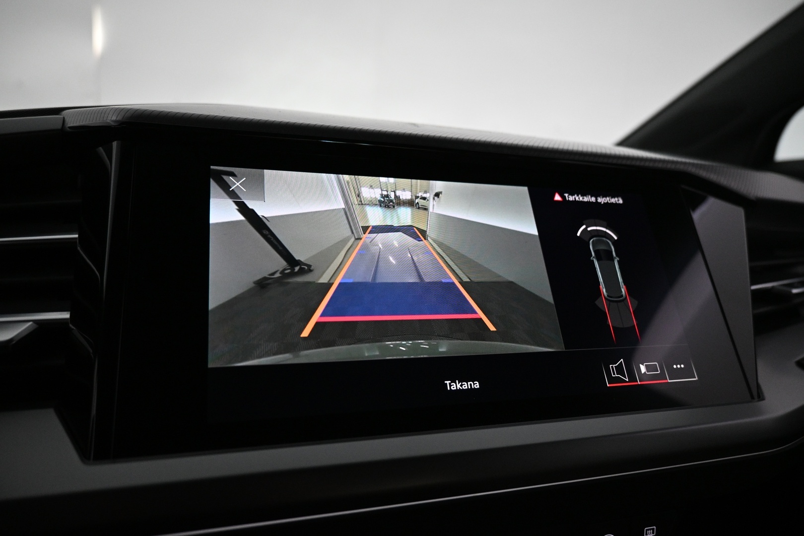 AUDI Q4 e-tron 2023