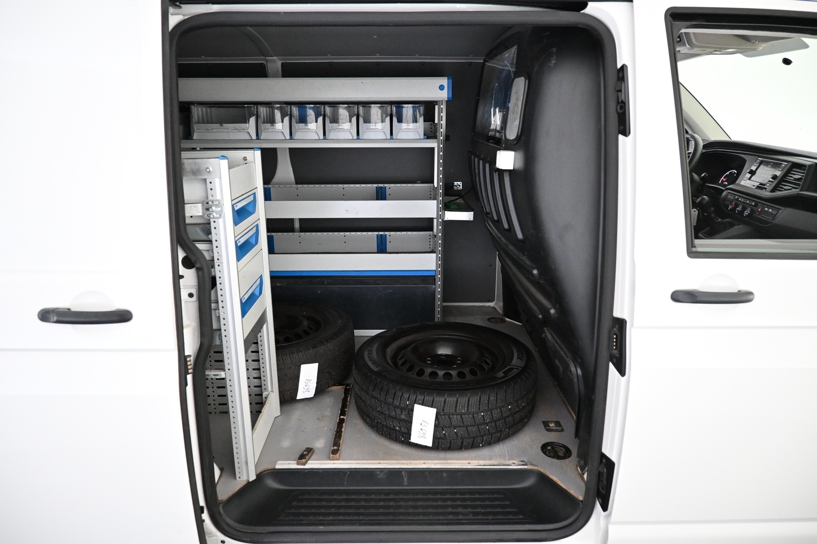 VOLKSWAGEN Transporter 2021