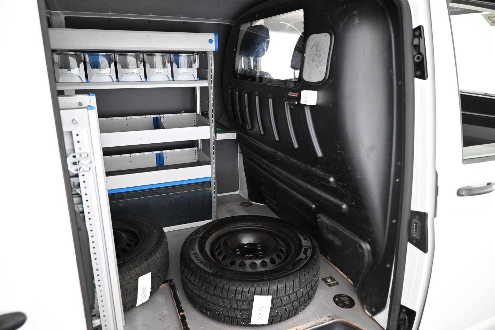VOLKSWAGEN Transporter 2021