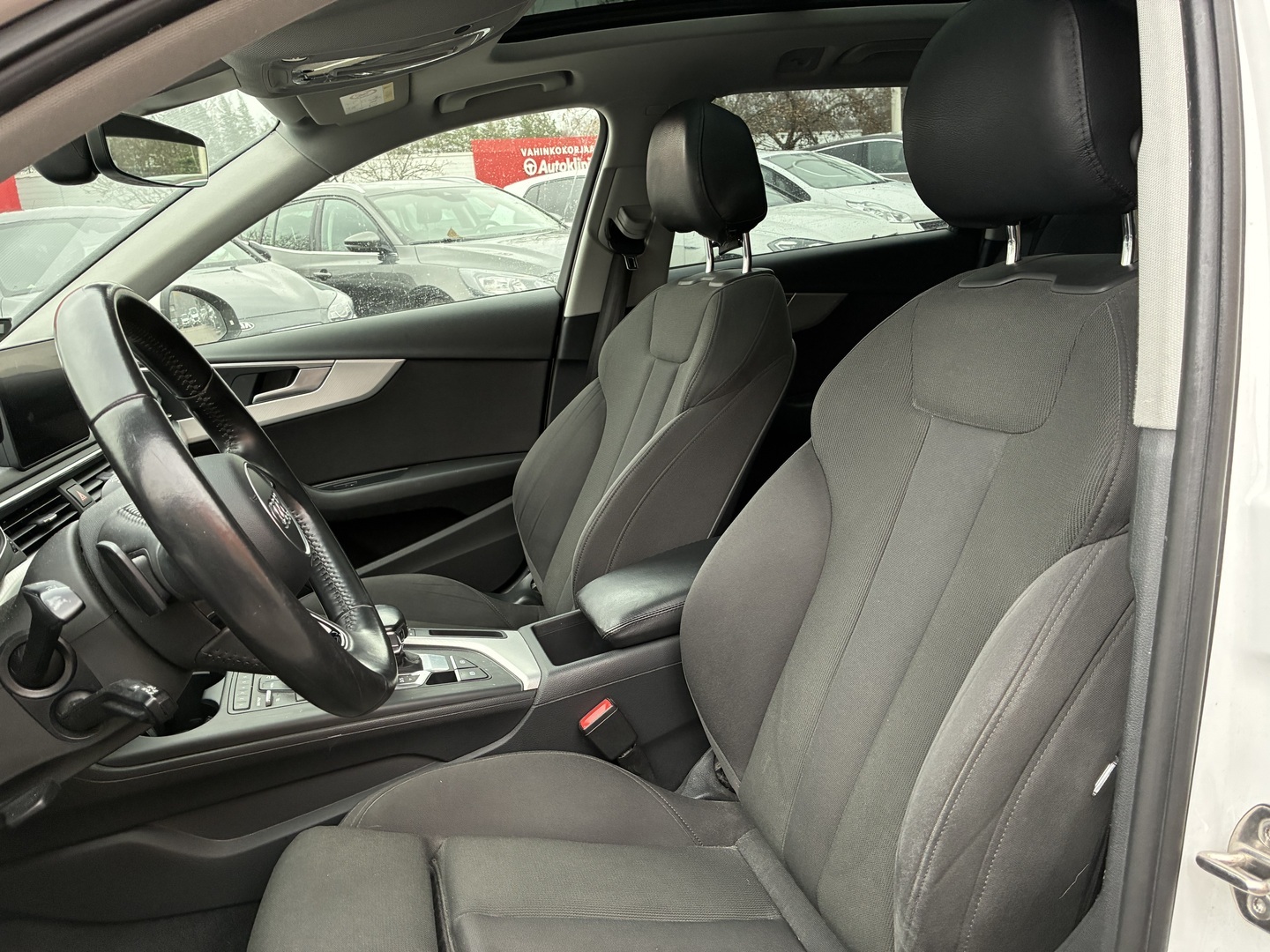 AUDI A4 2017