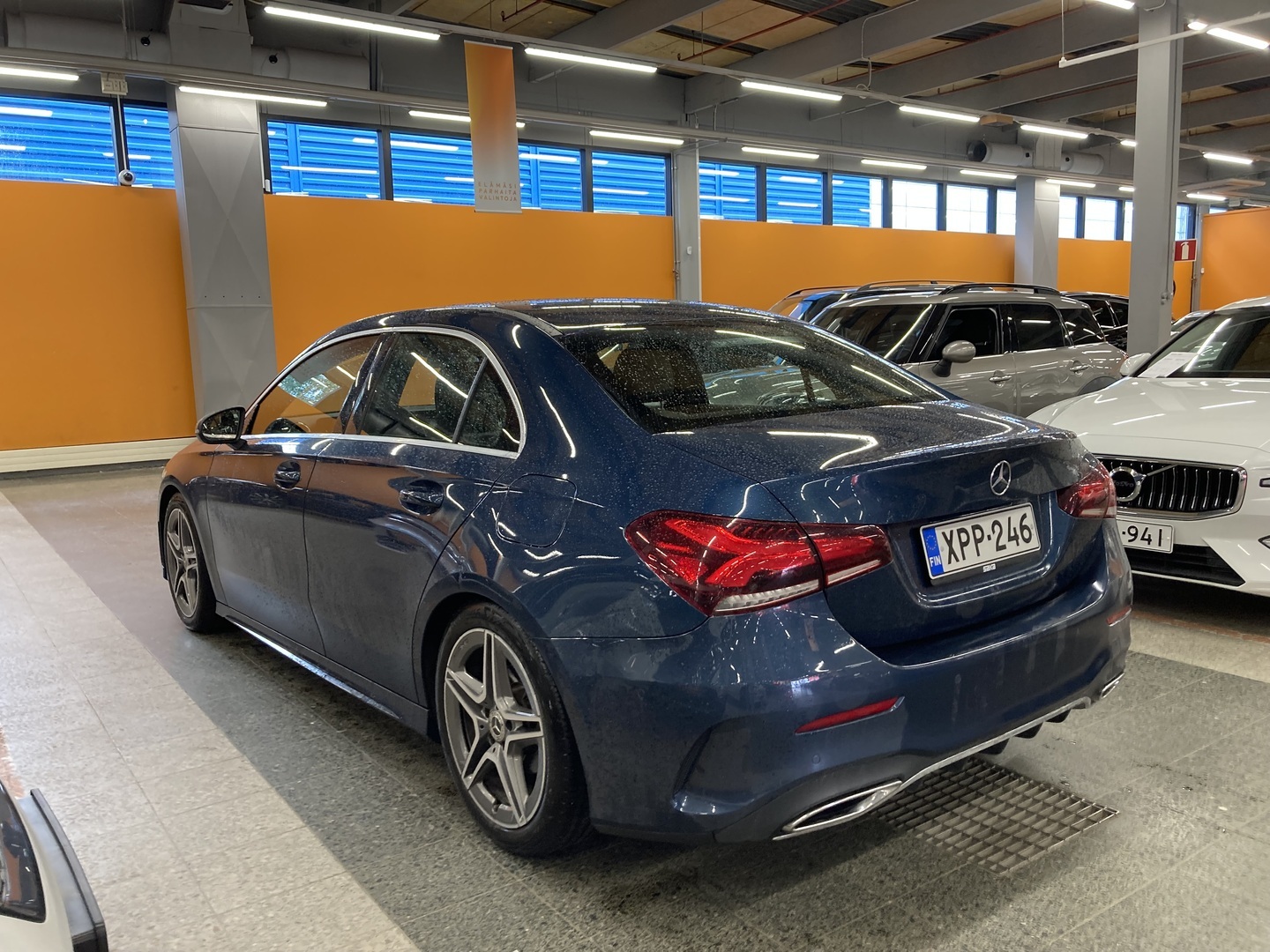 MERCEDES-BENZ A 2022