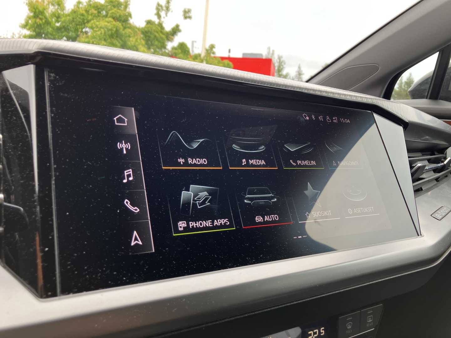 AUDI Q4 e-tron 2022