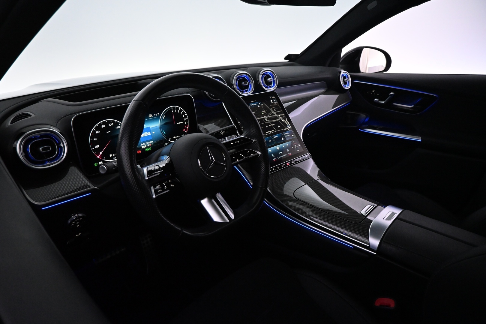 MERCEDES-BENZ GLC 2024