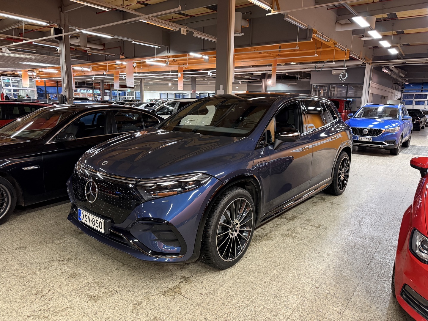 MERCEDES-BENZ EQS SUV 2023