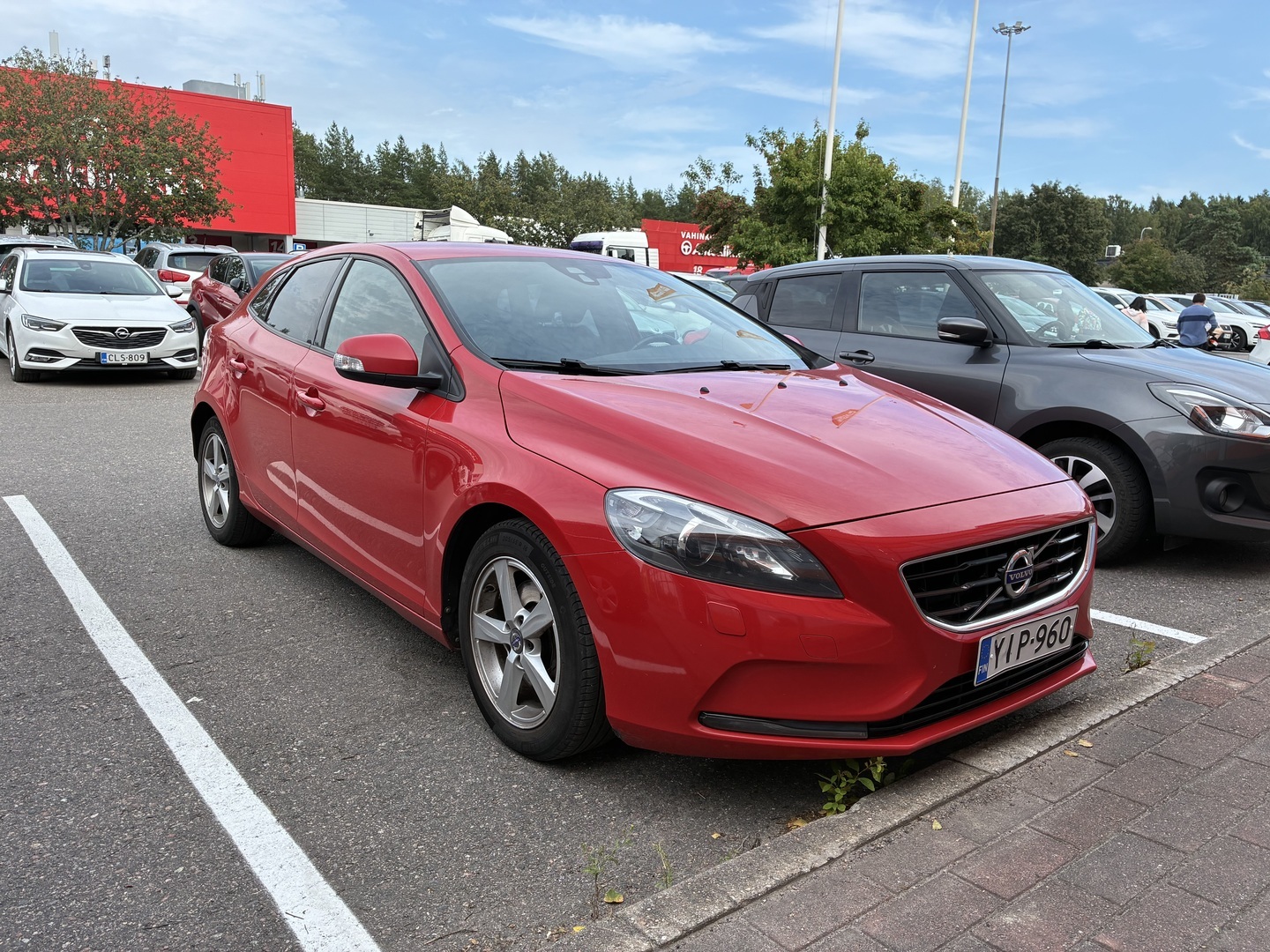 VOLVO V40 2014