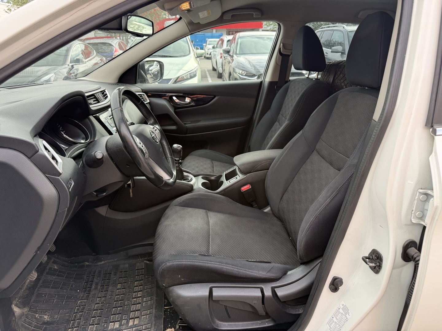 NISSAN Qashqai 2016