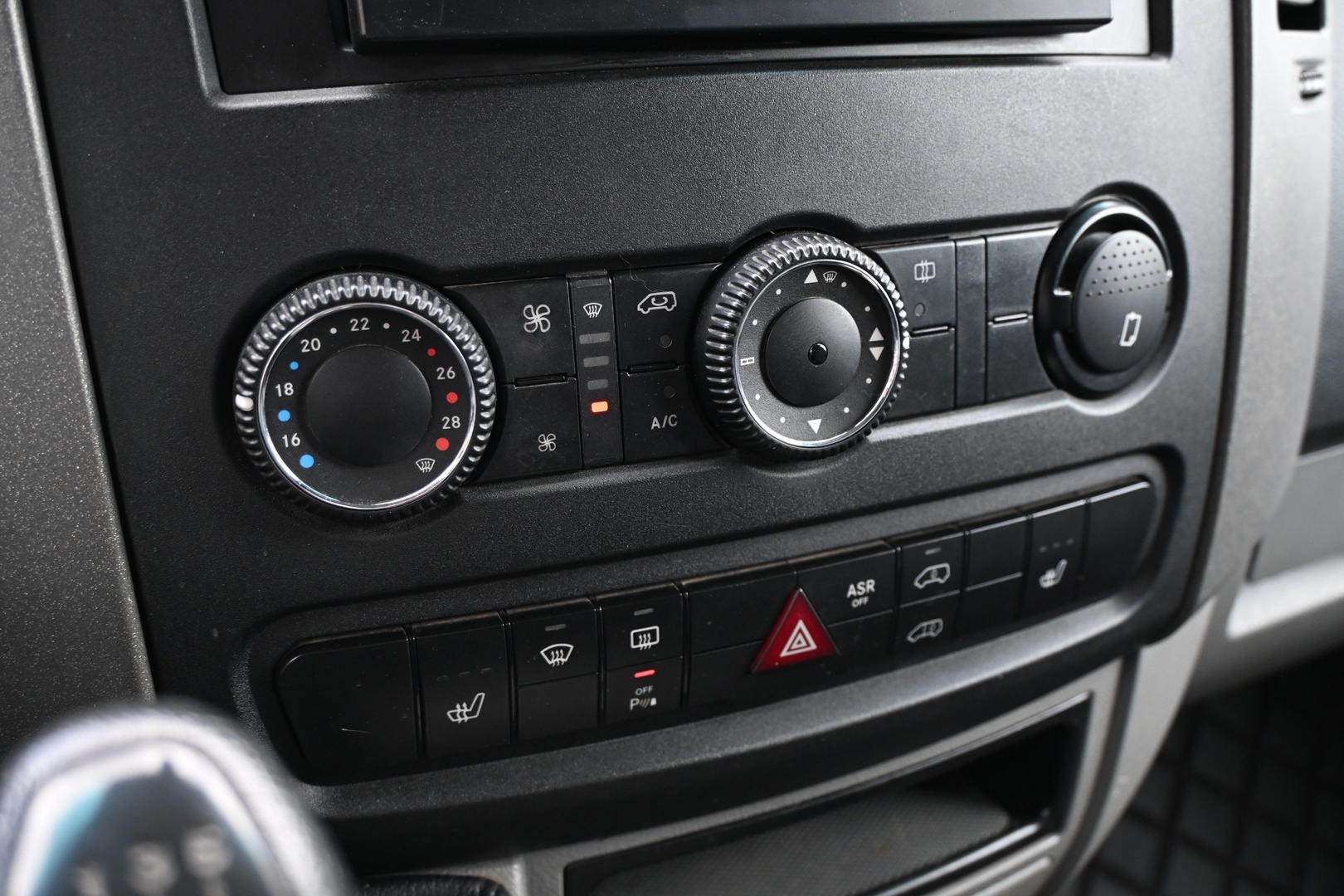 MERCEDES-BENZ Sprinter 2011