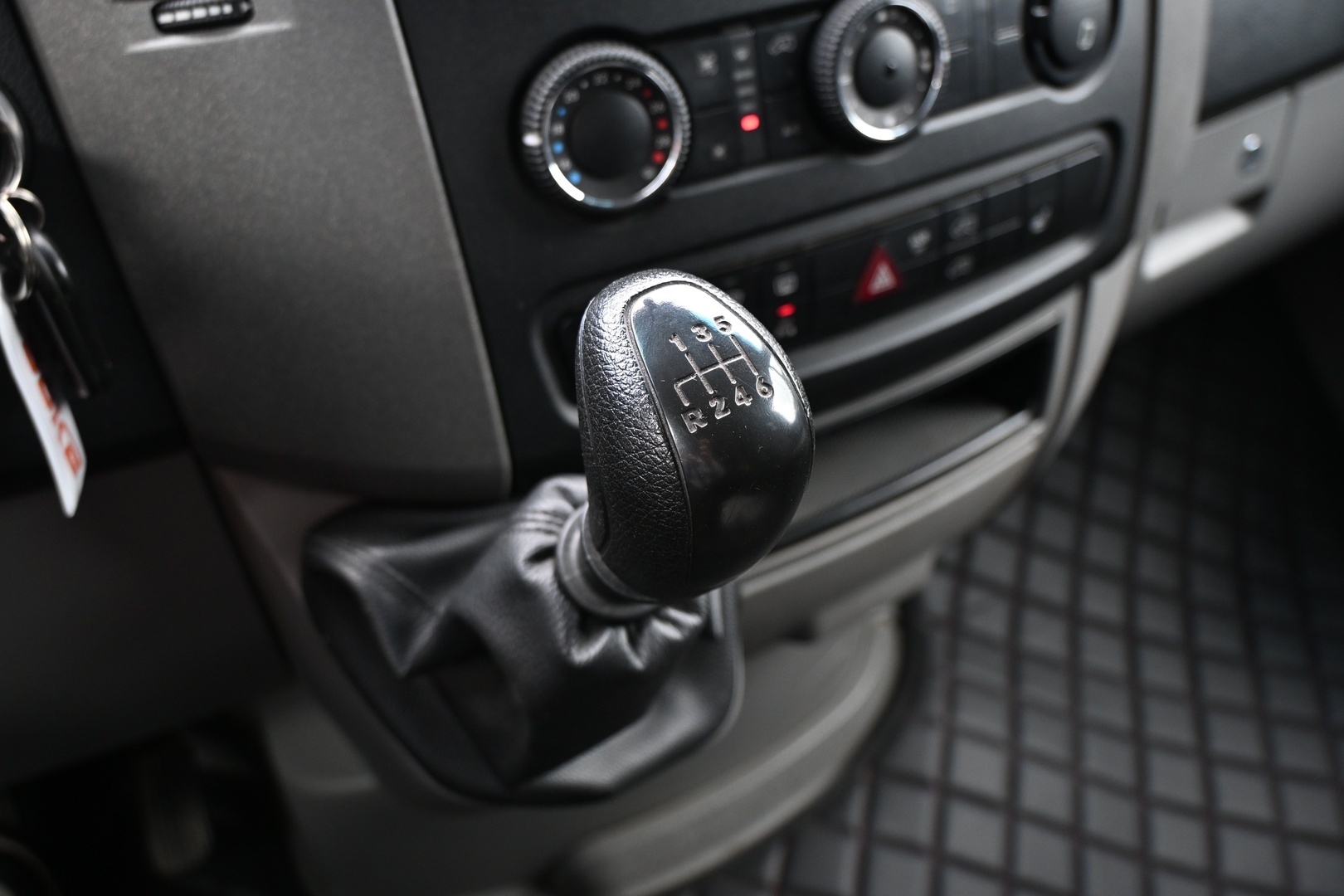 MERCEDES-BENZ Sprinter 2011