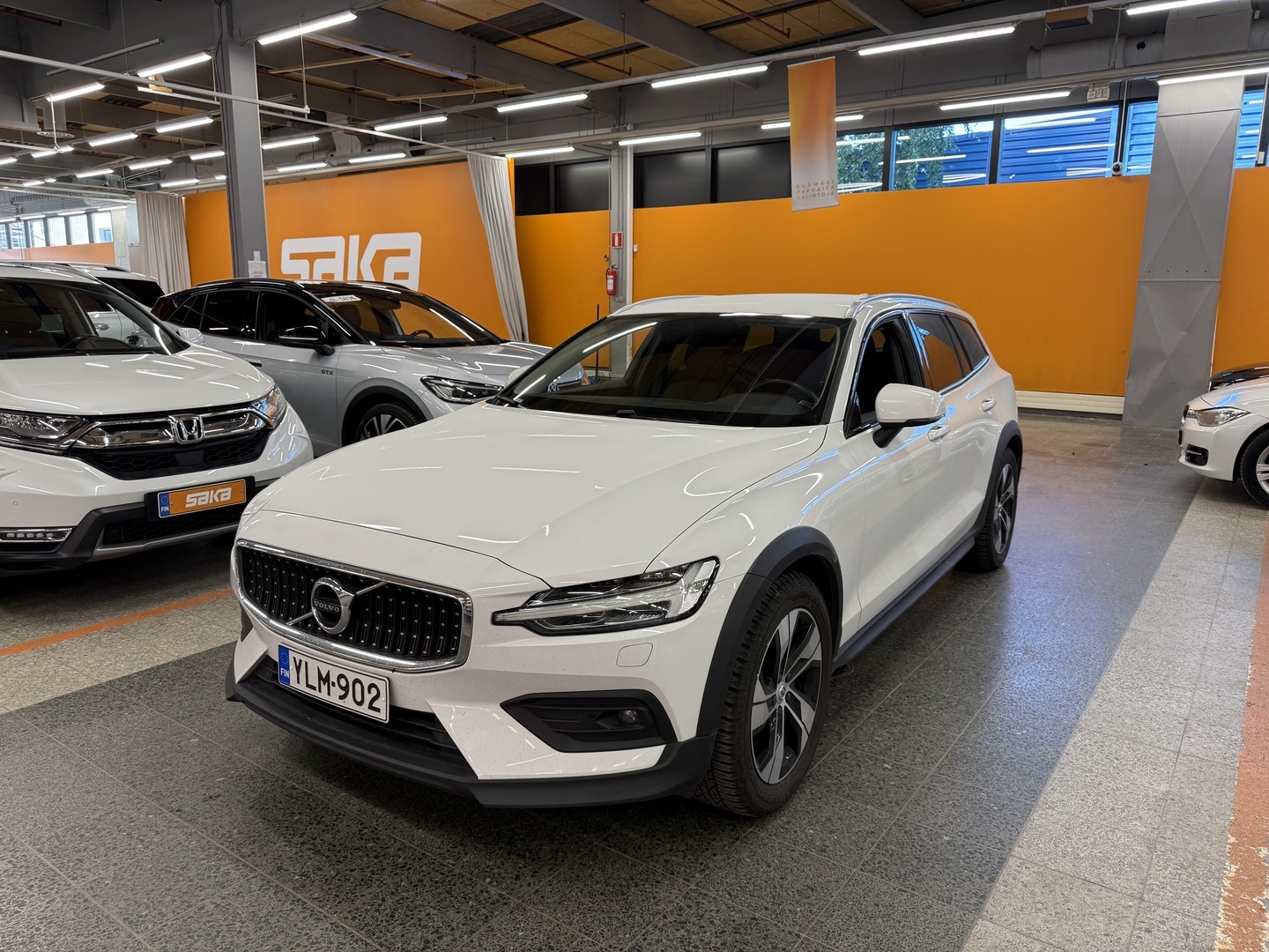 VOLVO V60 Cross Country 2022