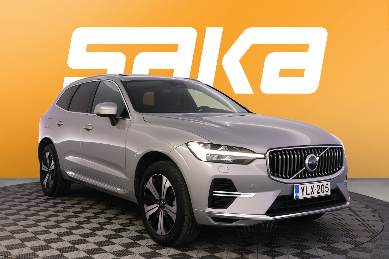 VOLVO XC60 2023