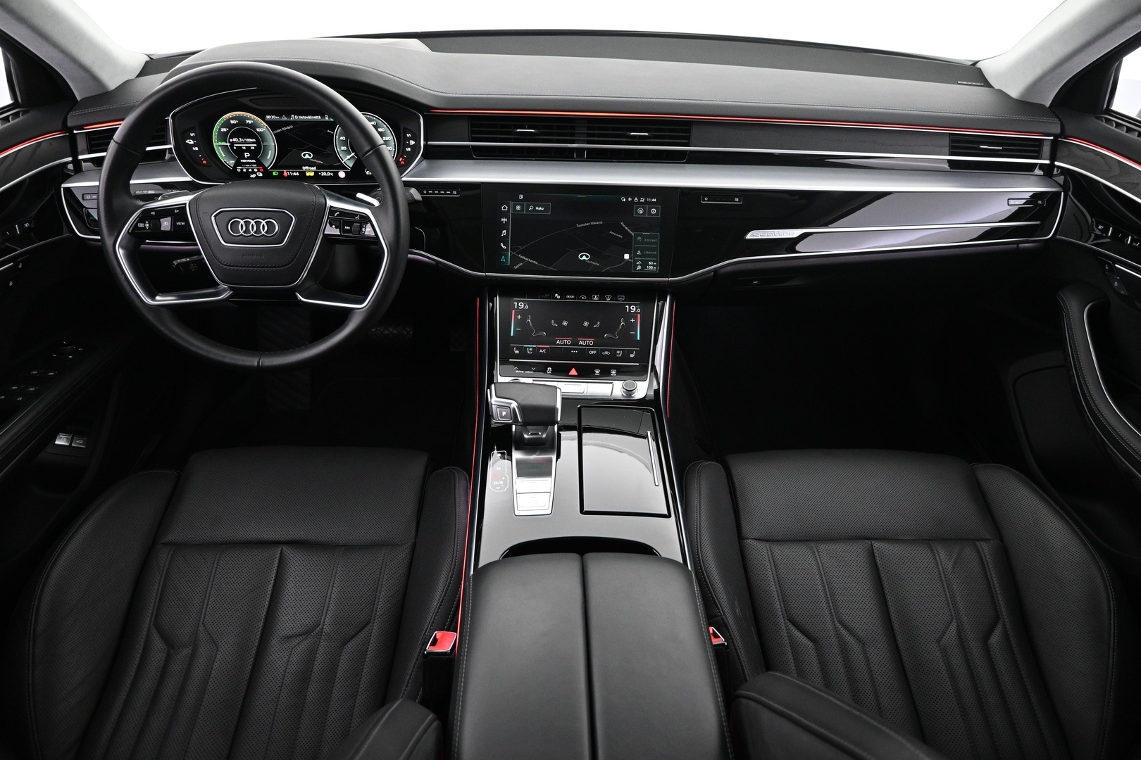 AUDI A8 2022