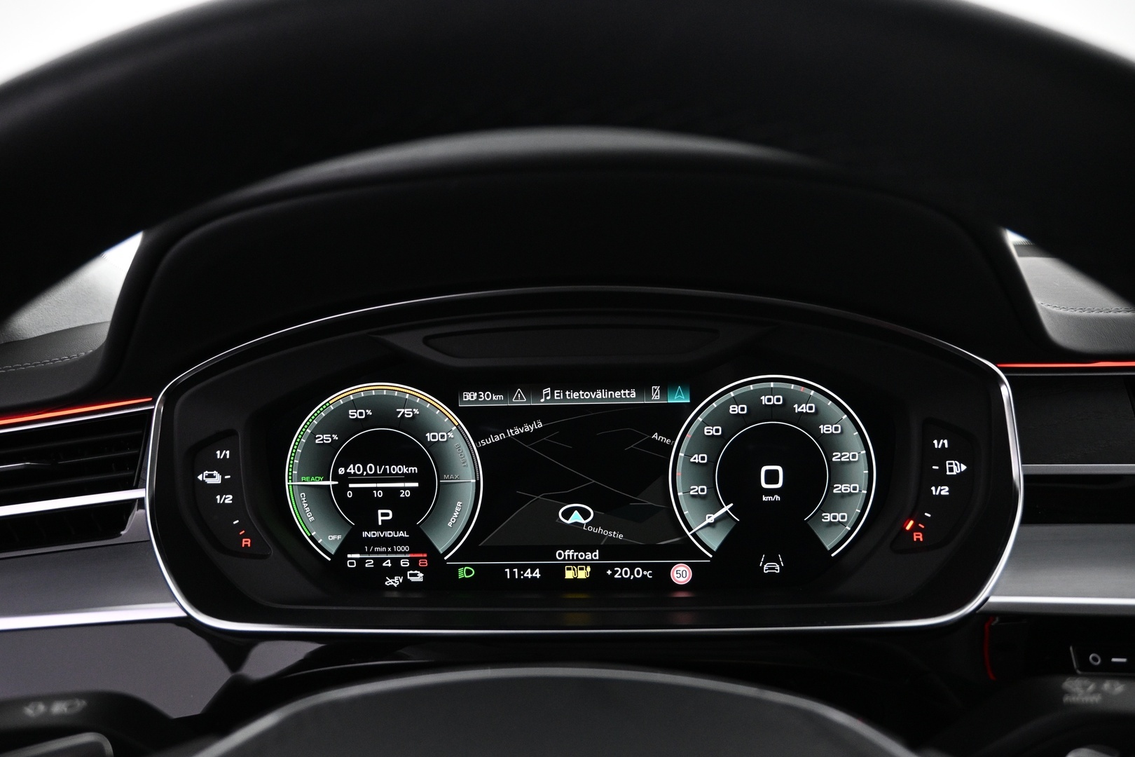 AUDI A8 2022