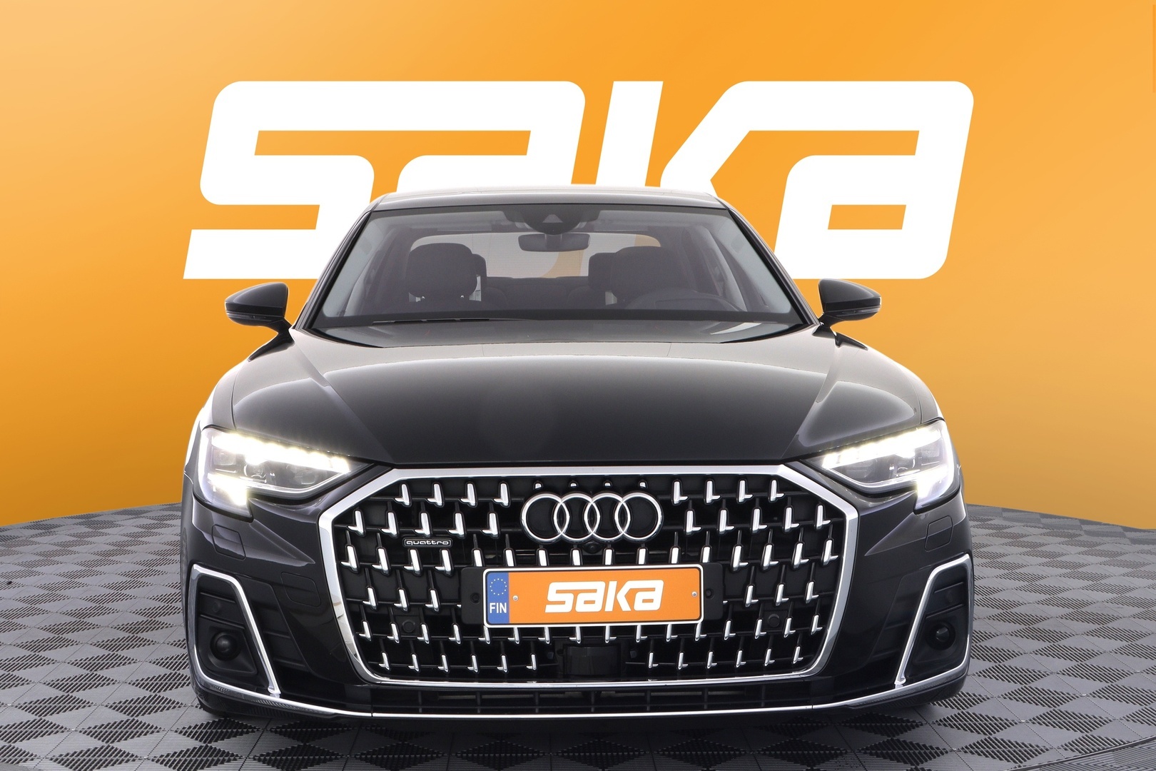 AUDI A8 2022