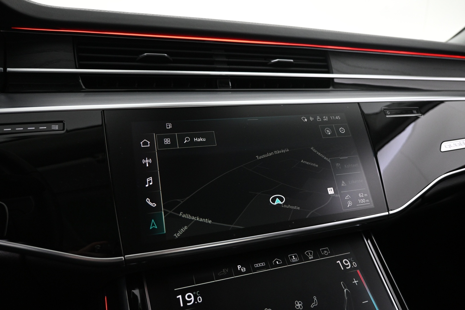 AUDI A8 2022