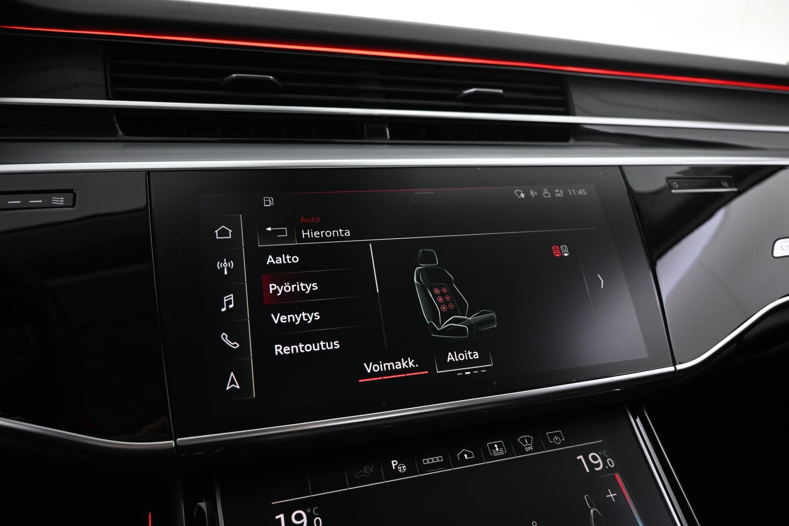 AUDI A8 2022