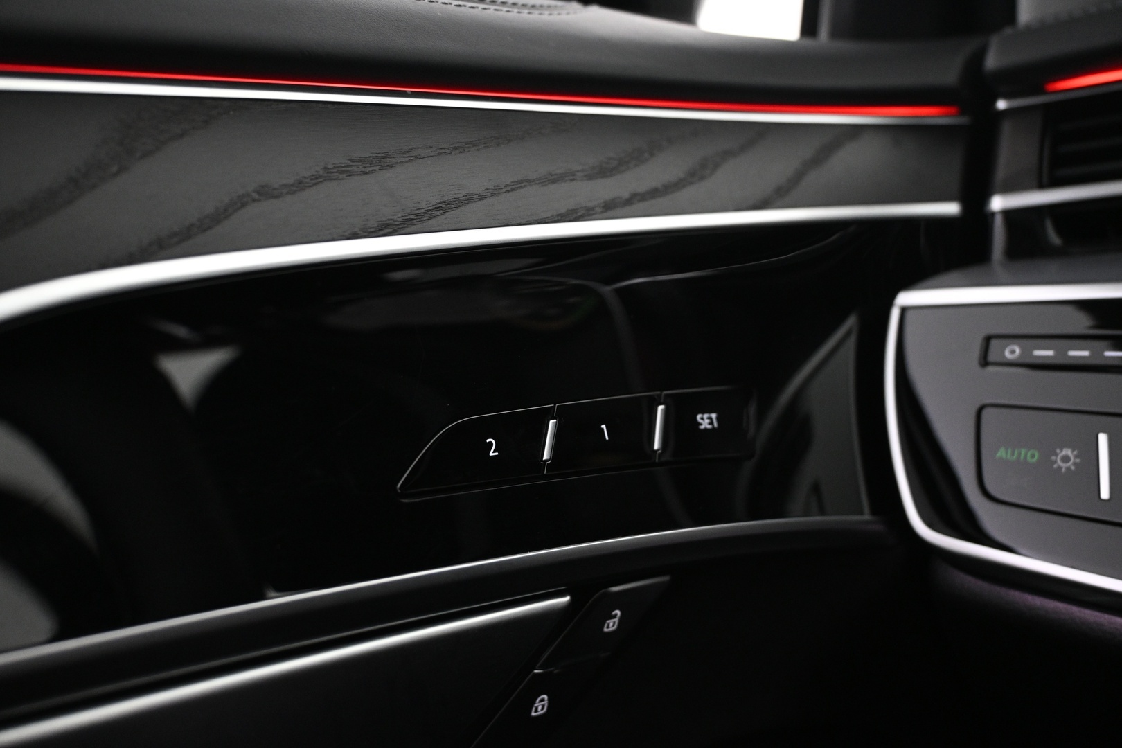 AUDI A8 2022