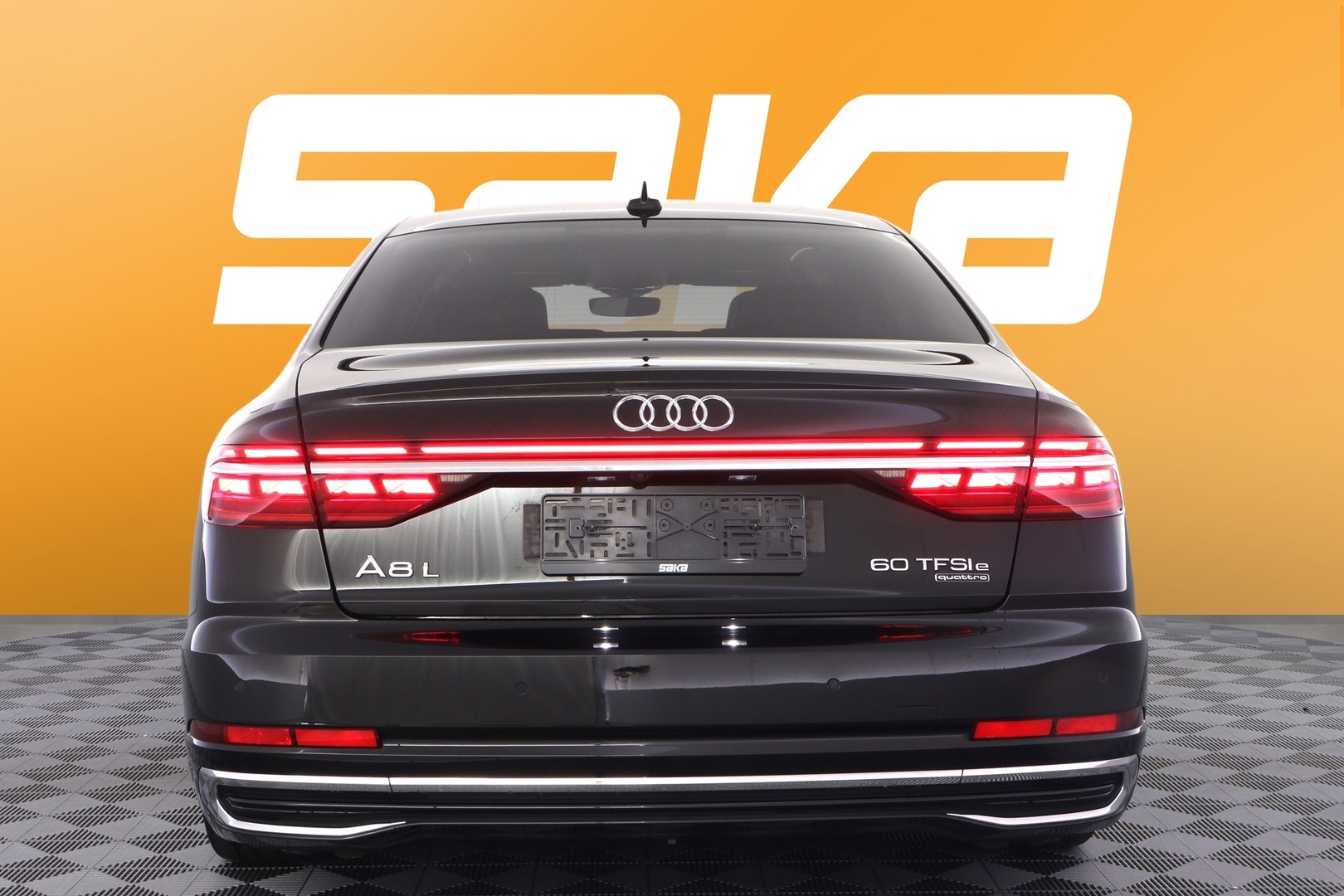 AUDI A8 2022