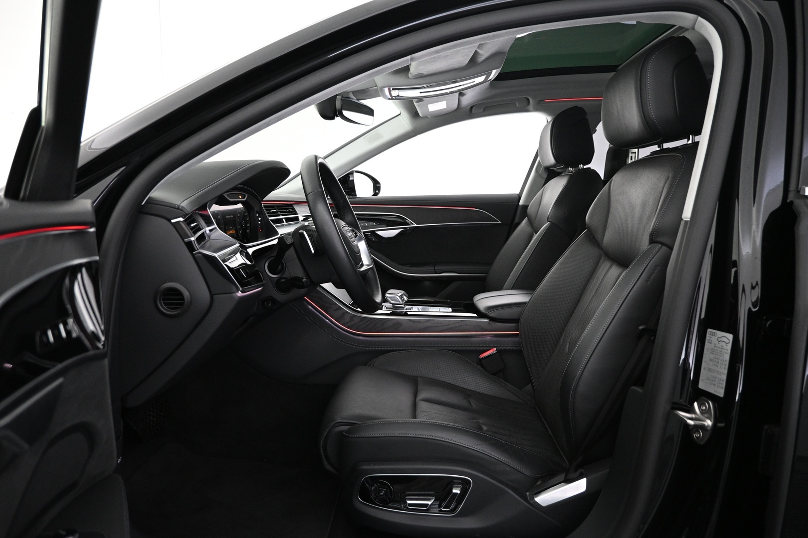 AUDI A8 2022