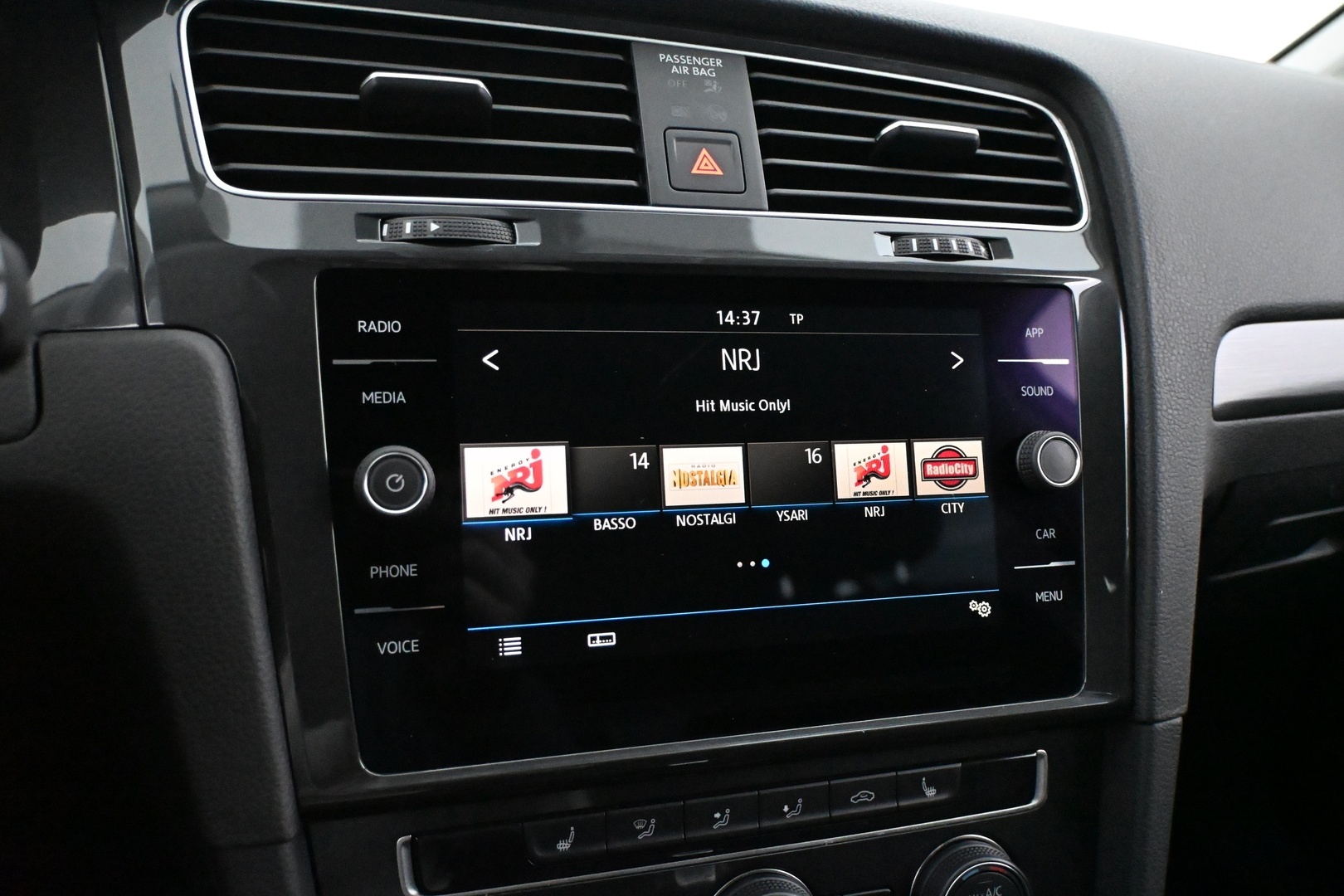 VOLKSWAGEN Golf 2020