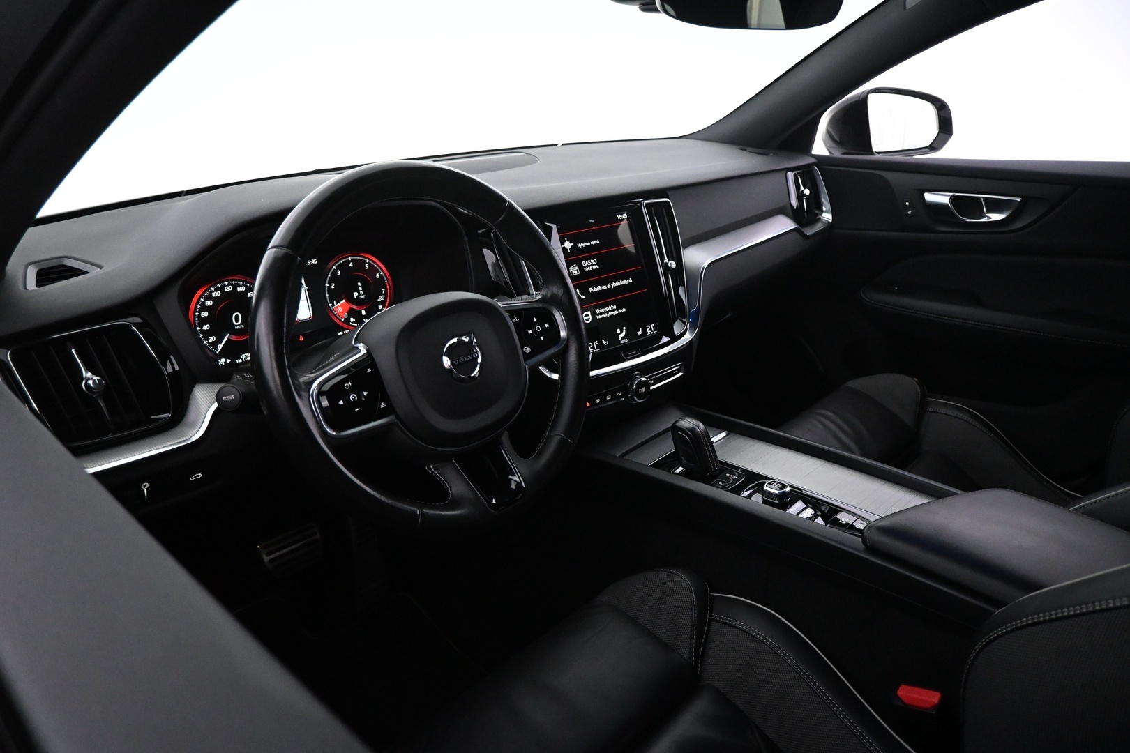 VOLVO V60 2021