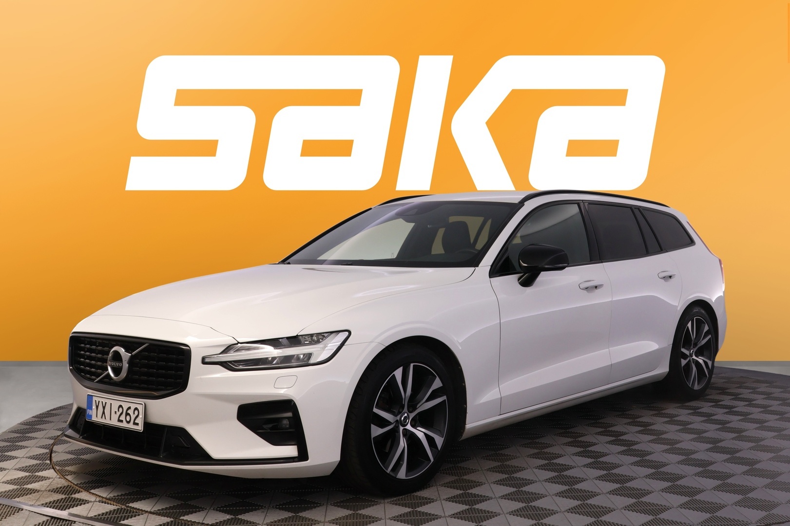 VOLVO V60 2021
