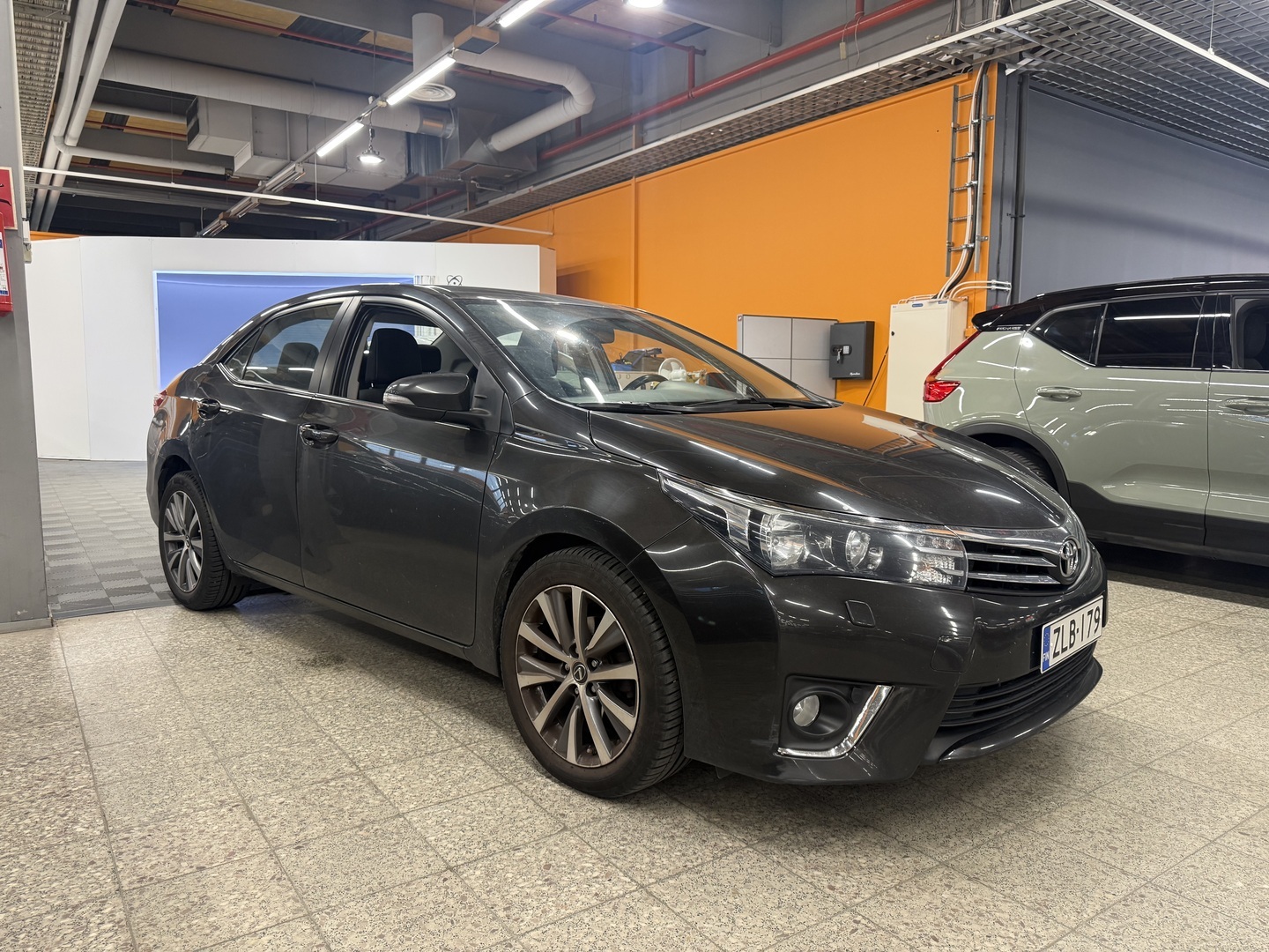 TOYOTA Corolla 2017