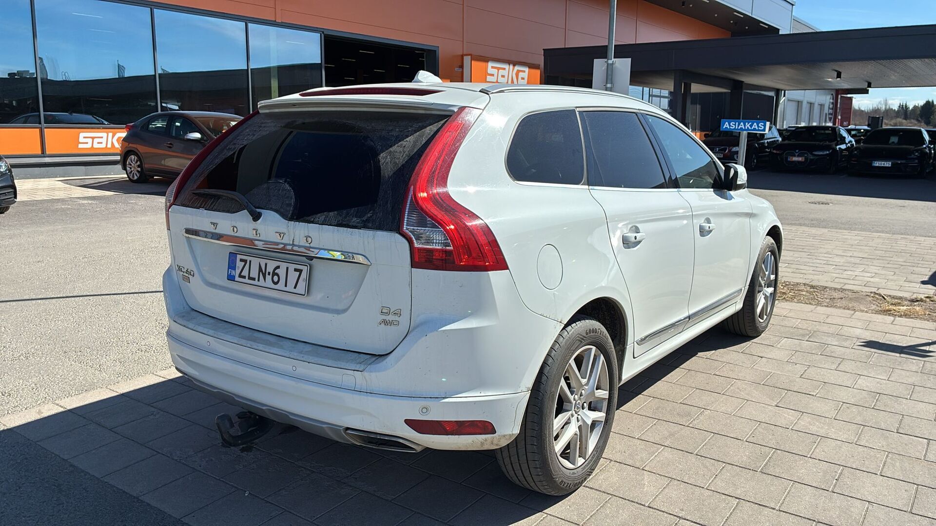 VOLVO XC60 2017