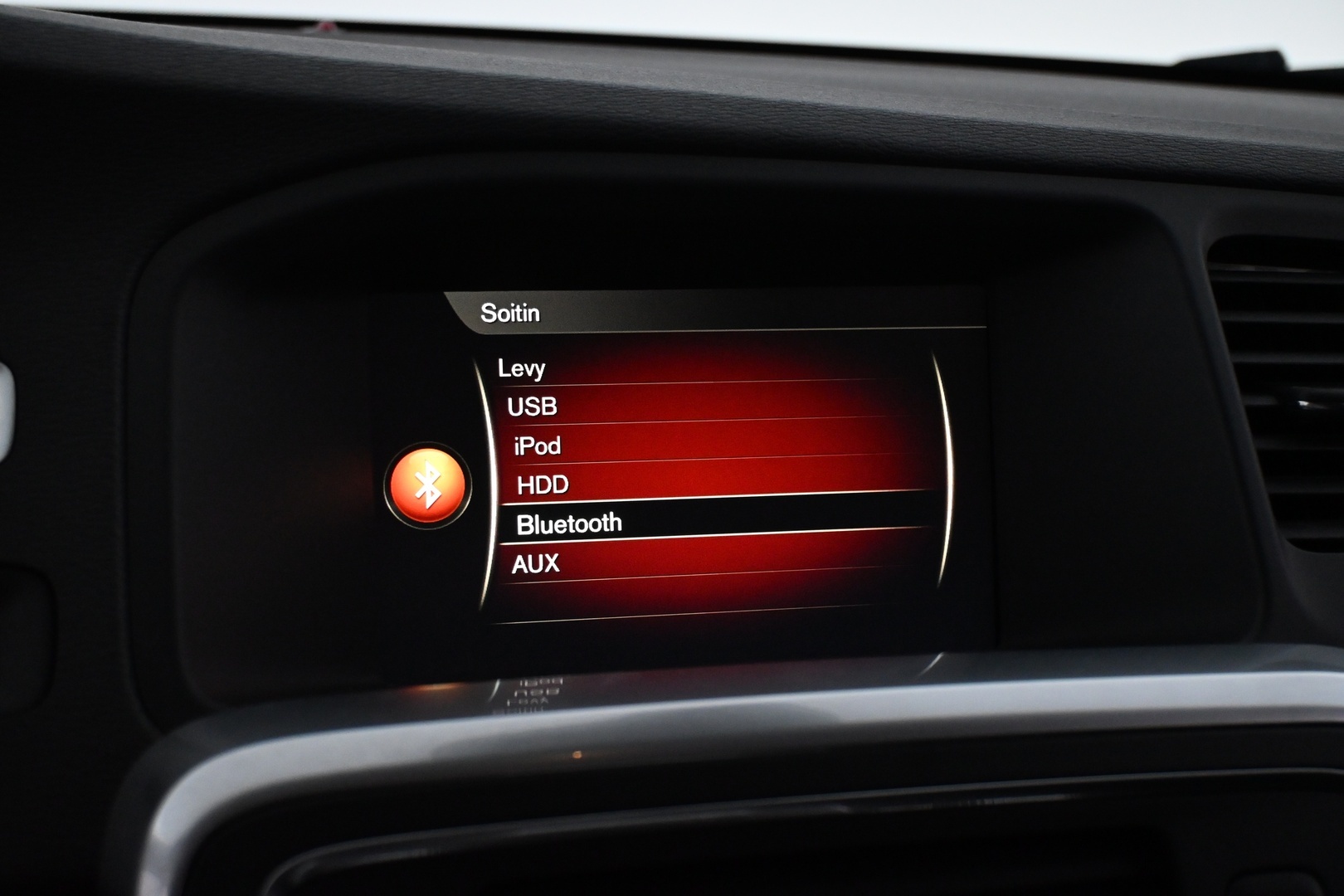 VOLVO V60 Cross Country 2017