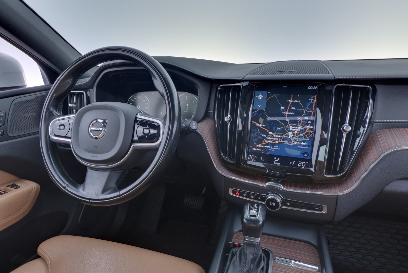 VOLVO XC60 2019