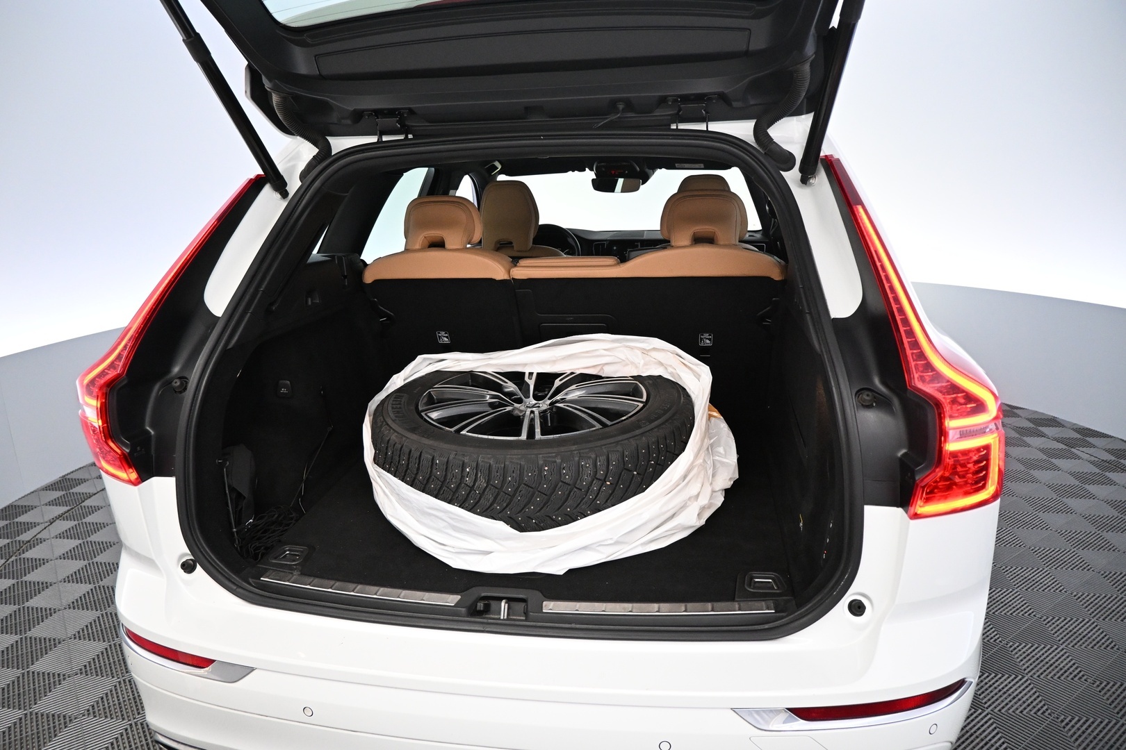 VOLVO XC60 2019