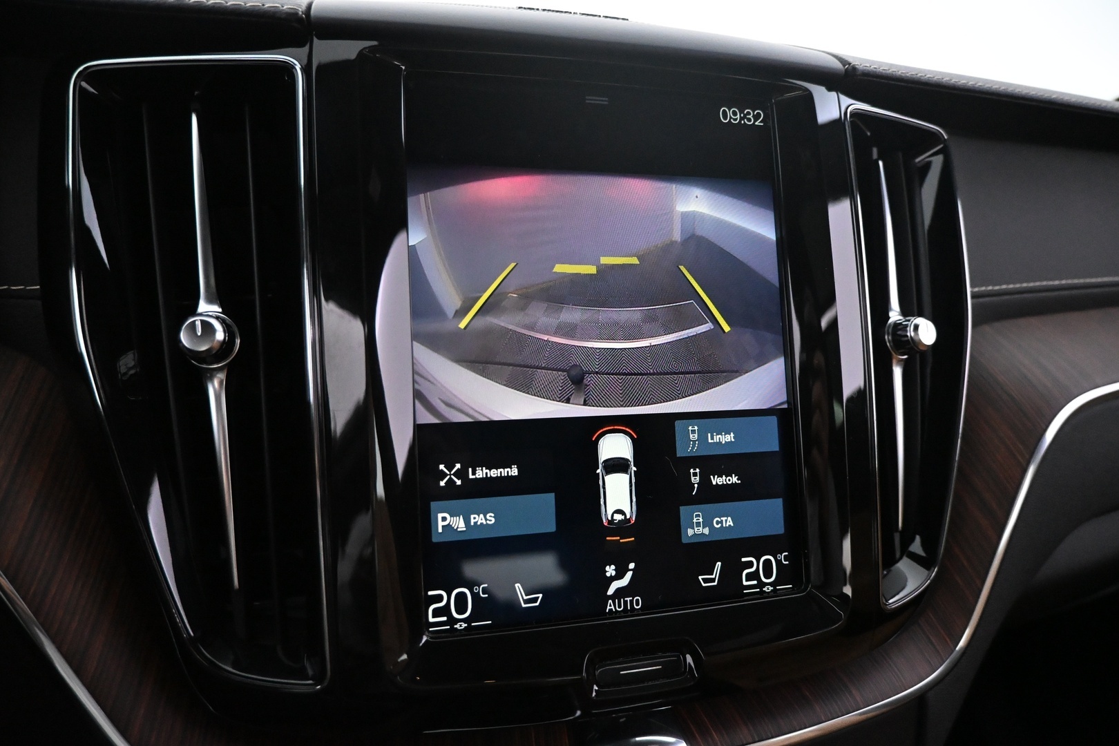 VOLVO XC60 2019