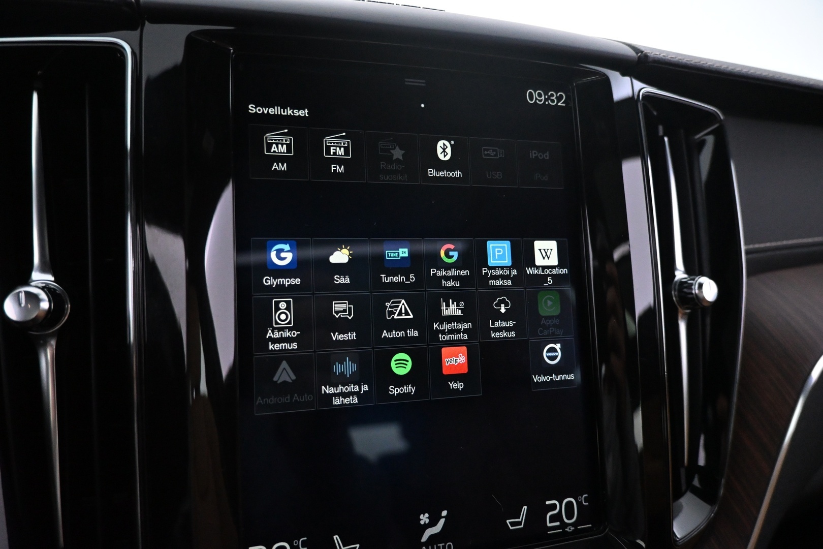 VOLVO XC60 2019