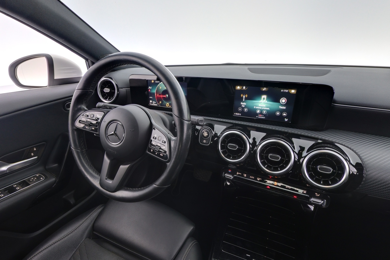 MERCEDES-BENZ A 2019