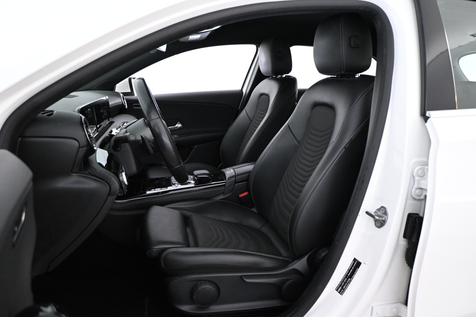 MERCEDES-BENZ A 2019