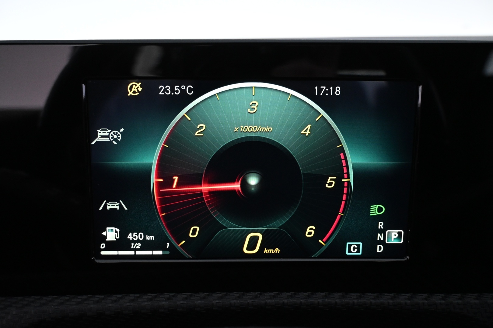 MERCEDES-BENZ A 2019
