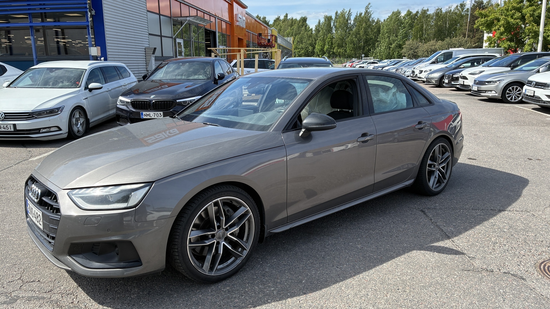AUDI A4 2021