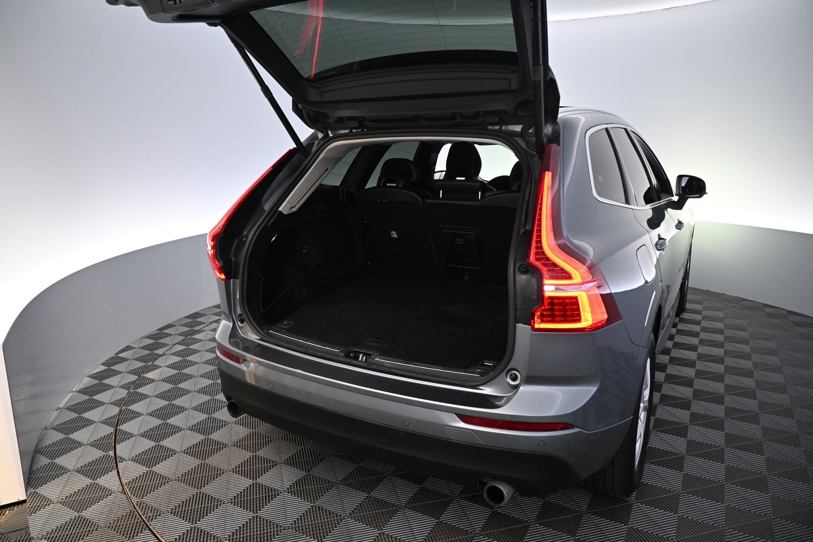 VOLVO XC60 2018