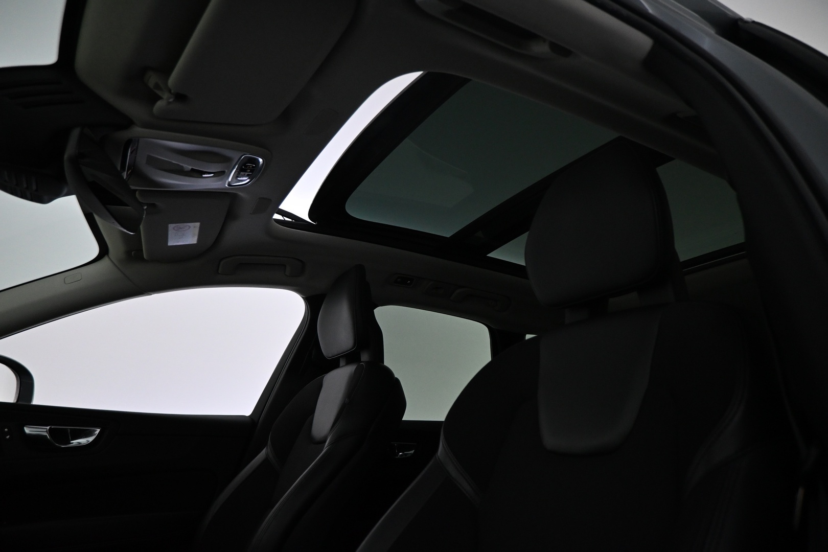 VOLVO XC60 2018