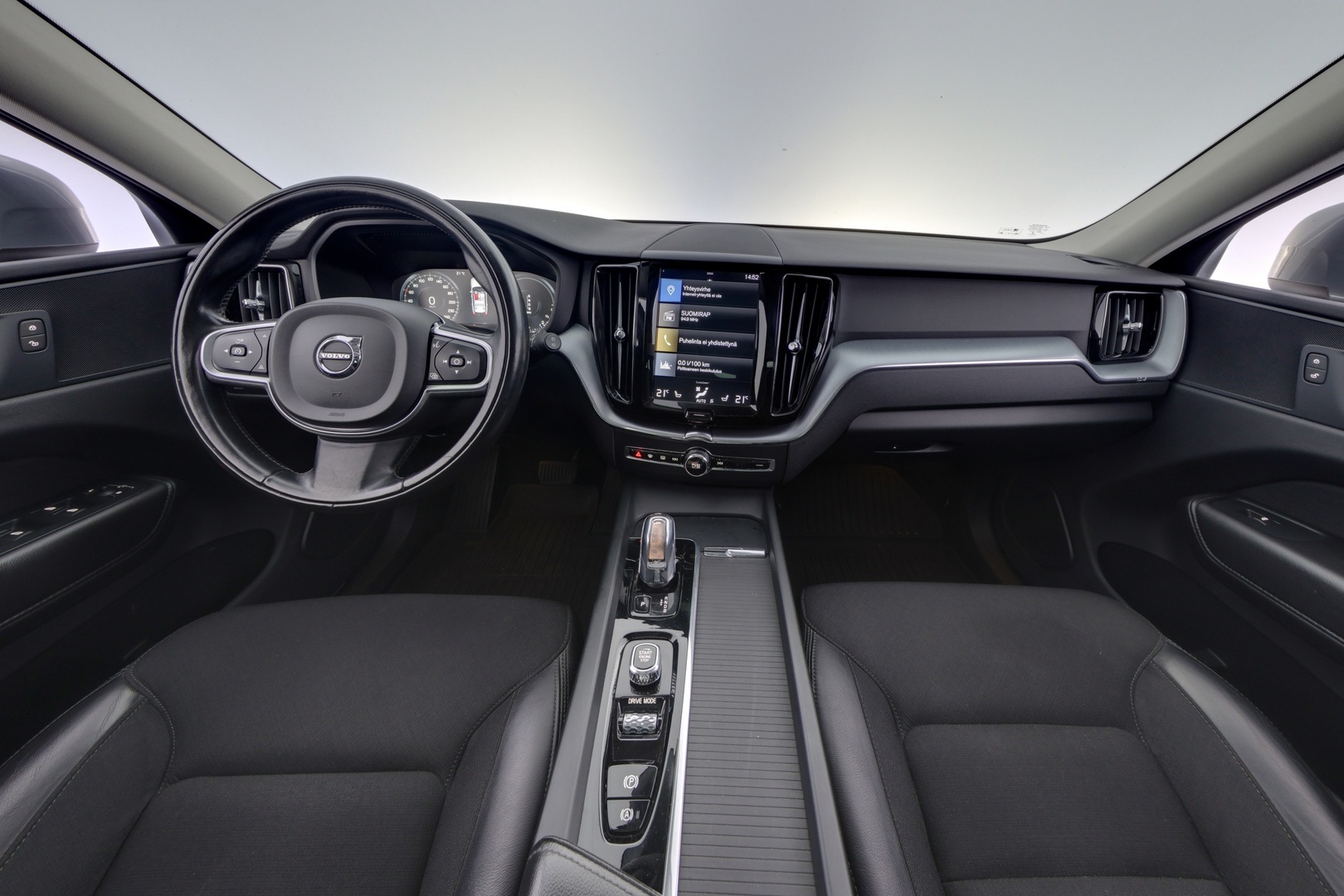 VOLVO XC60 2018