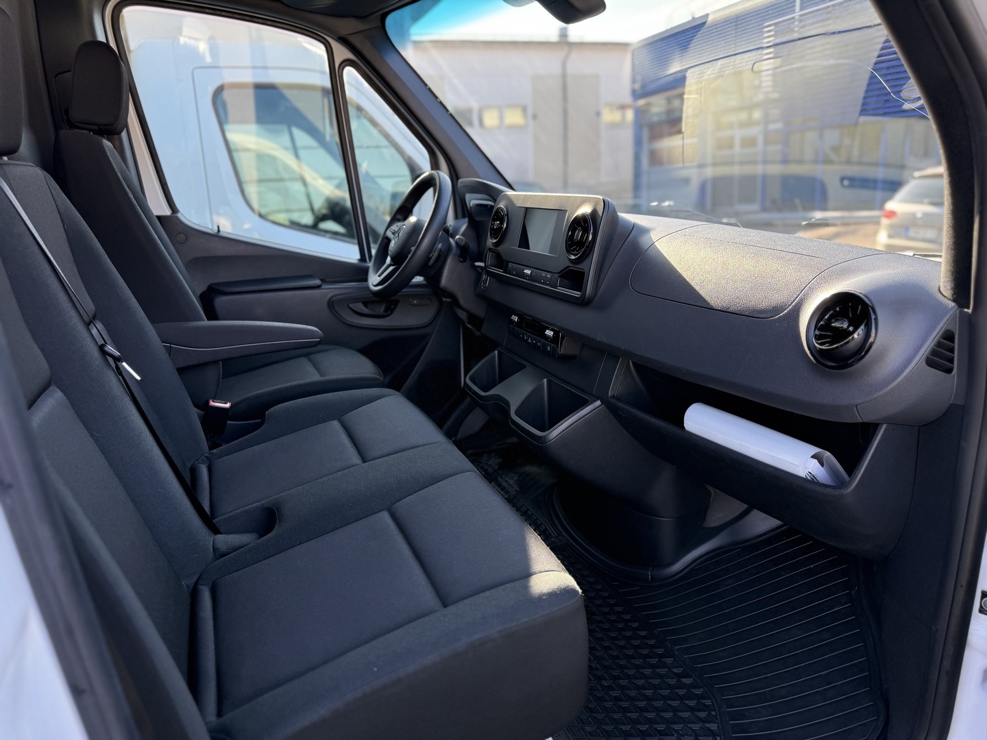 MERCEDES-BENZ Sprinter 2023