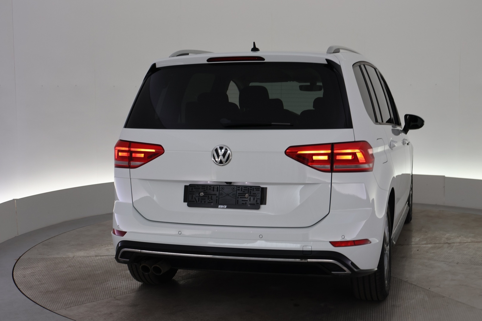VOLKSWAGEN Touran 2017
