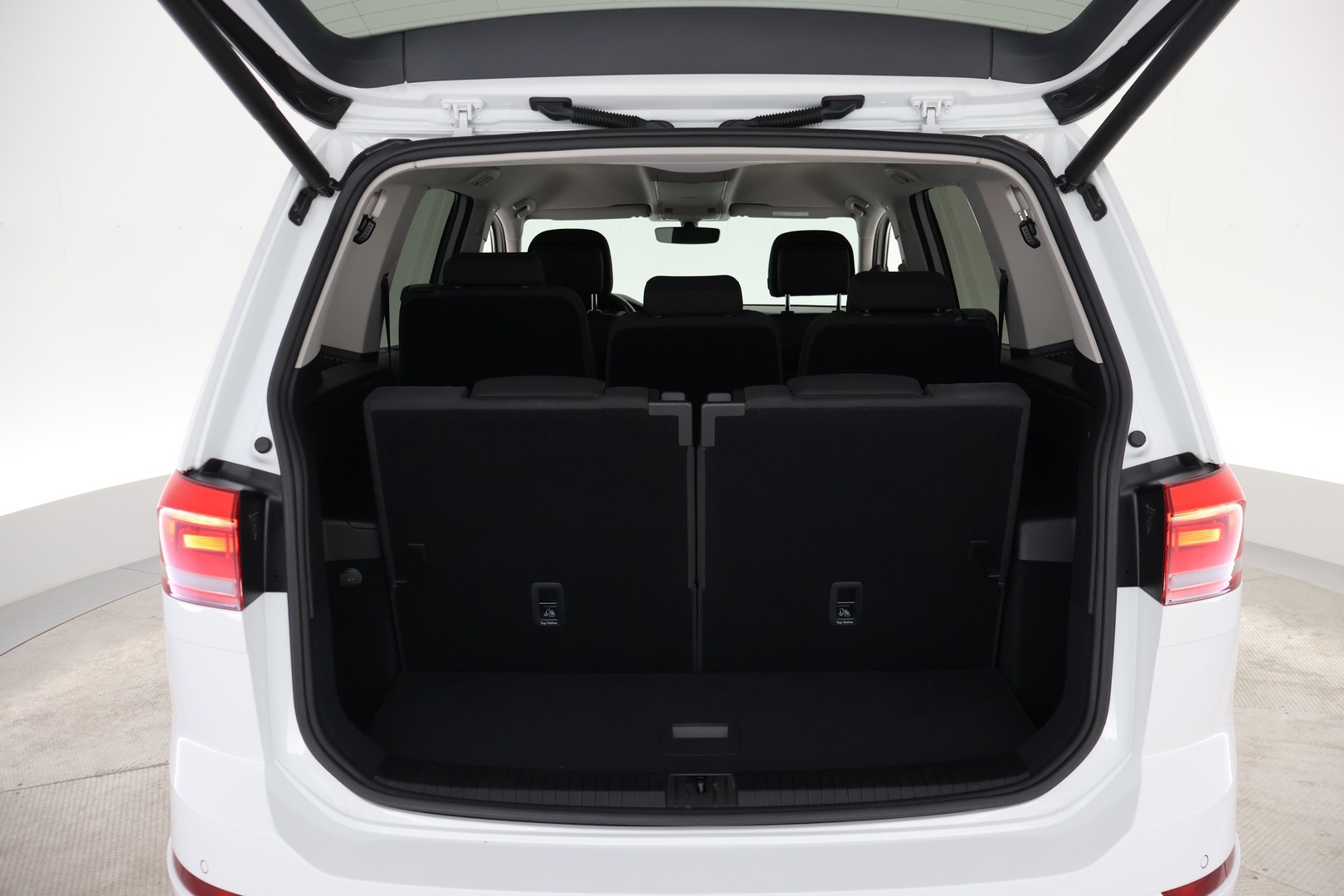 VOLKSWAGEN Touran 2017