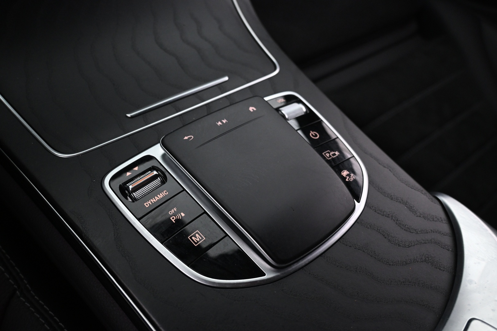 MERCEDES-BENZ GLC 2021