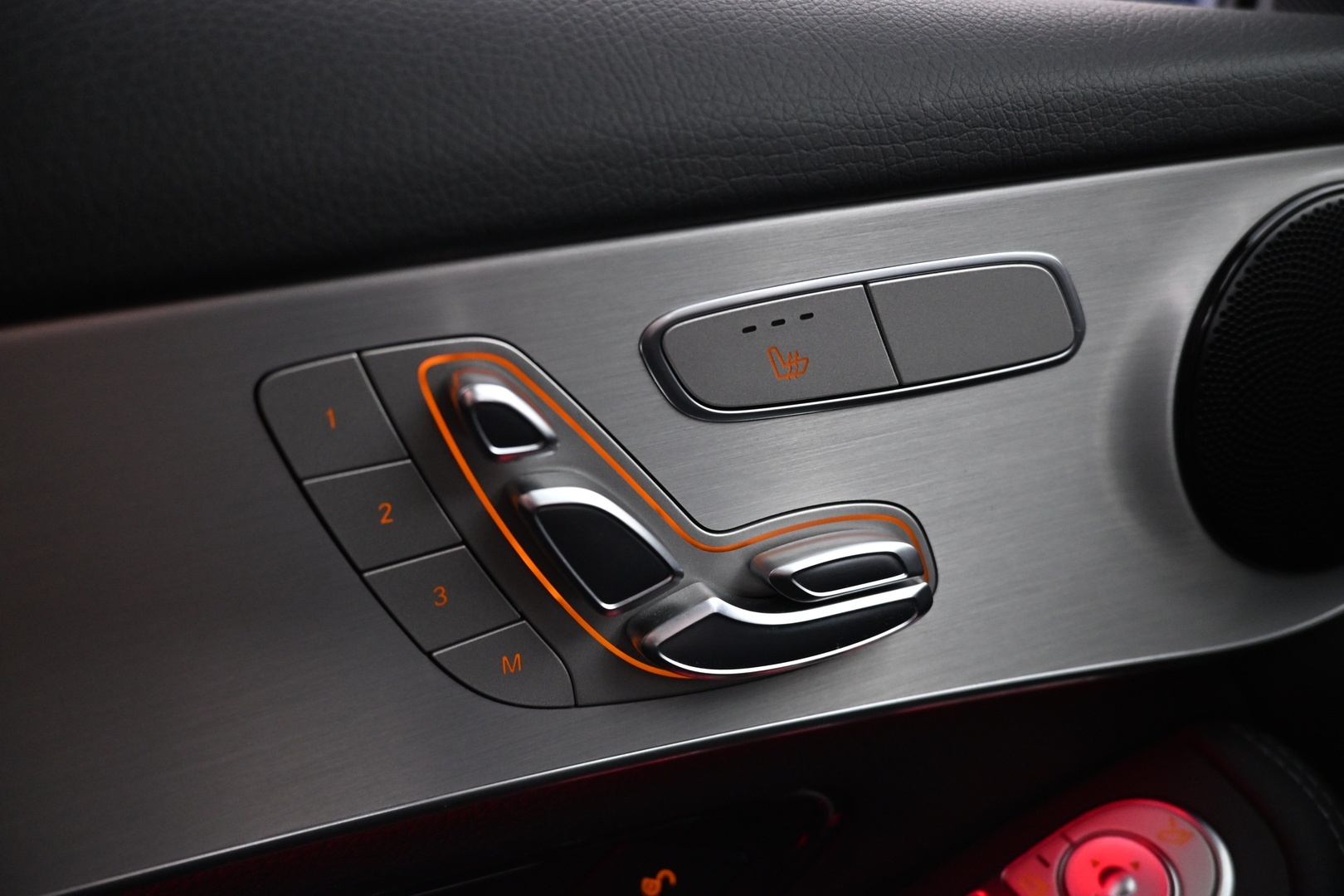 MERCEDES-BENZ GLC 2021