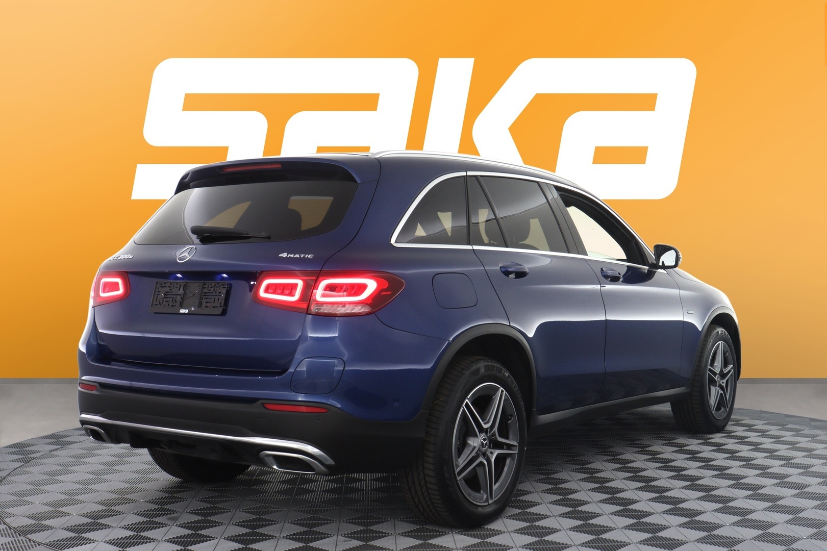 MERCEDES-BENZ GLC 2021