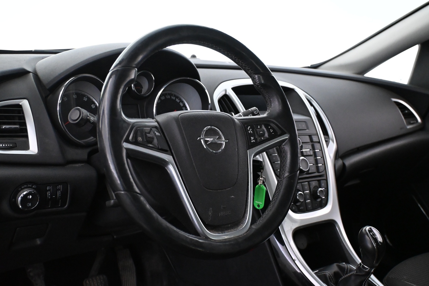 OPEL Astra 2011