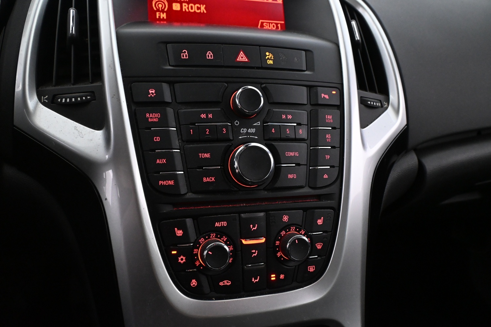 OPEL Astra 2011