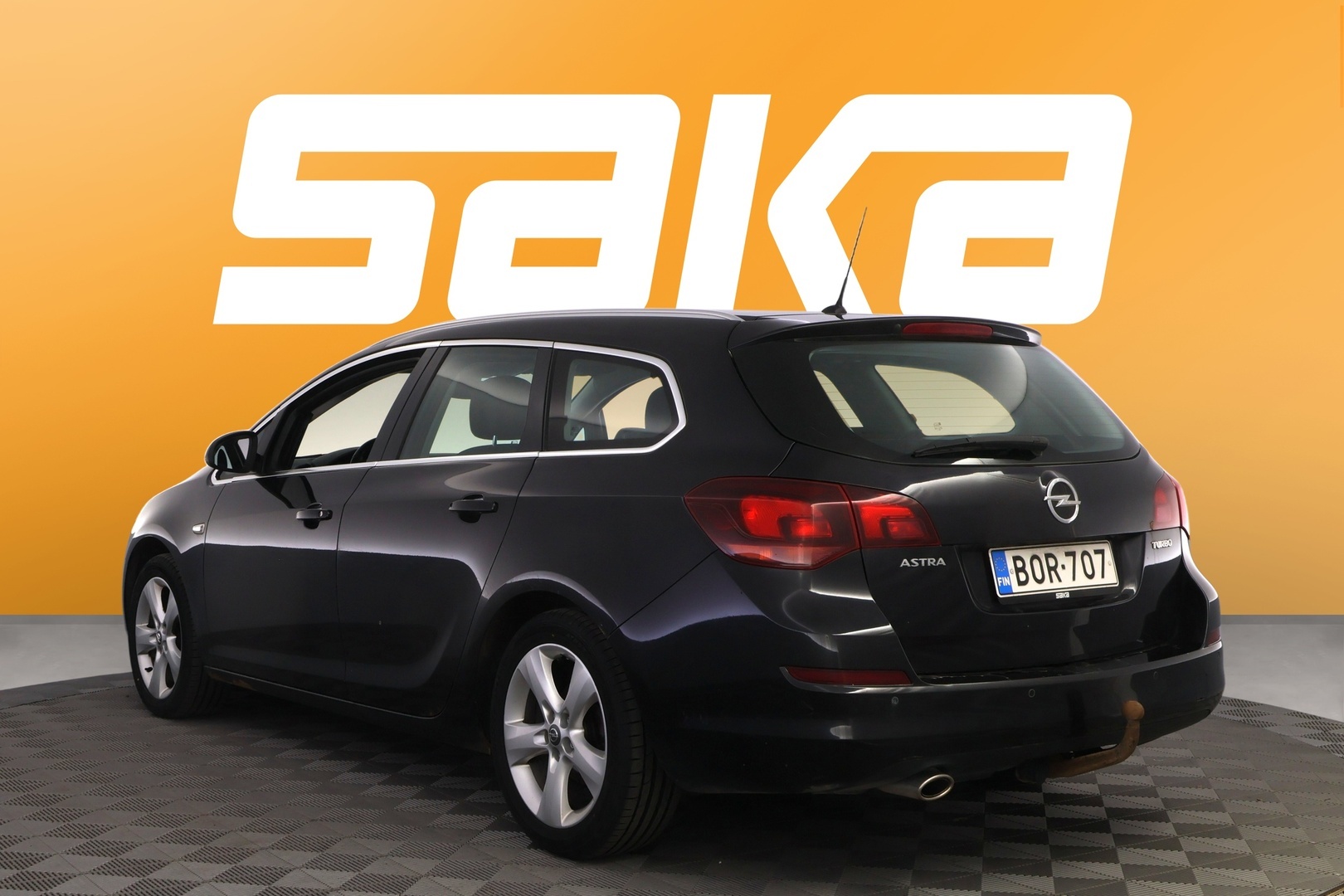 OPEL Astra 2011