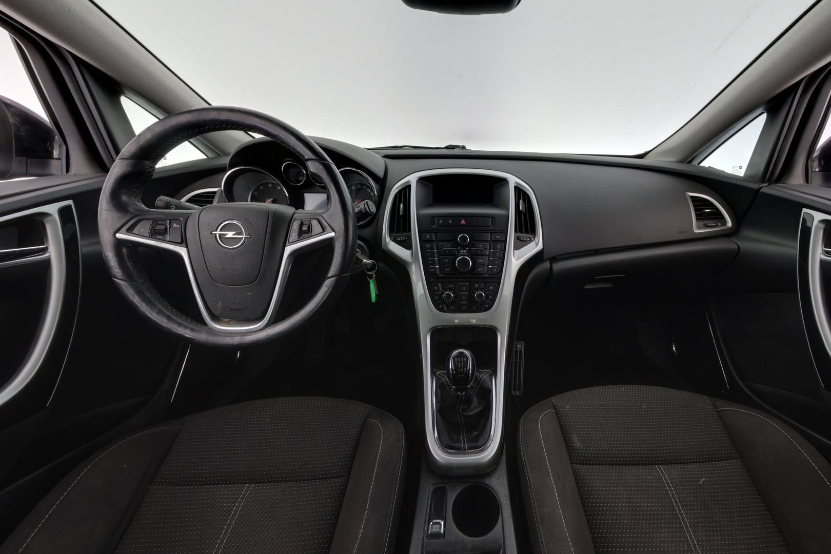 OPEL Astra 2011